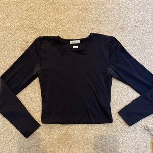 Aritzia Babaton Contour Cropped Long Sleeve, size L, Black
